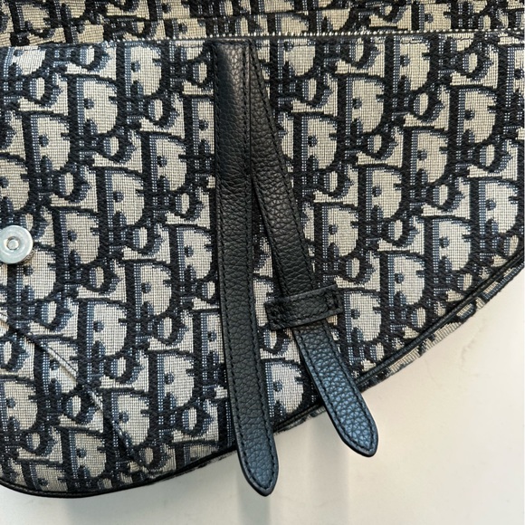 Dior Saddle Bag - Picture 2 of 10